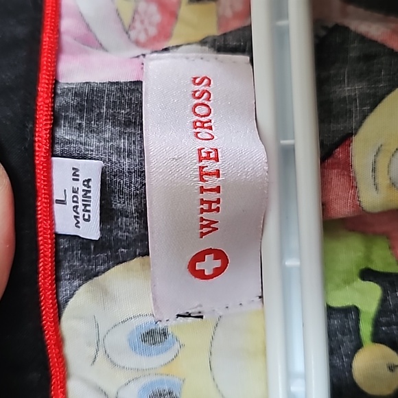 Multiple Scrubs Shirts Large - Picture 3 of 9